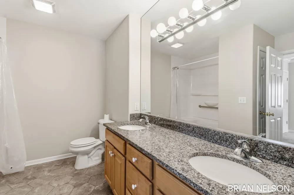14462 Twin Oaks Street Park Township, MI 49424