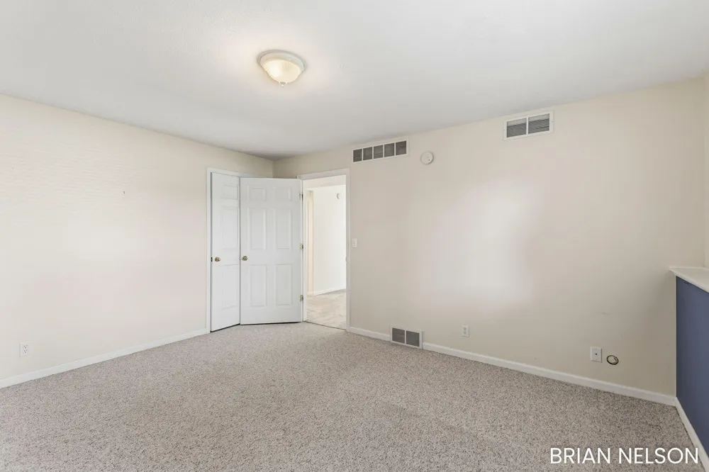14462 Twin Oaks Street Park Township, MI 49424