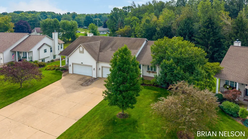 14462 Twin Oaks Street Park Township, MI 49424