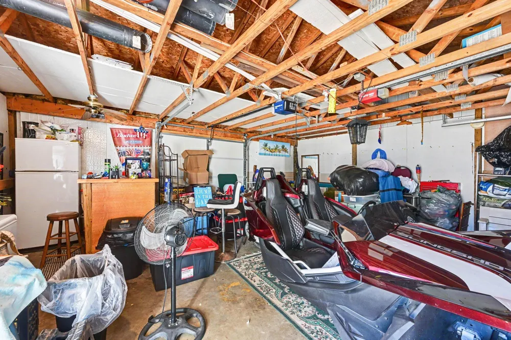 48164 70th Avenue Lawrence Township, MI 49045