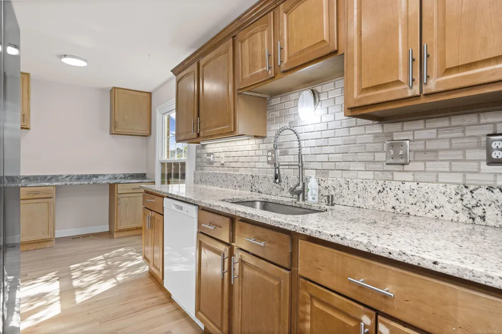 3551 Crooks Road Royal Oak City, MI 48073