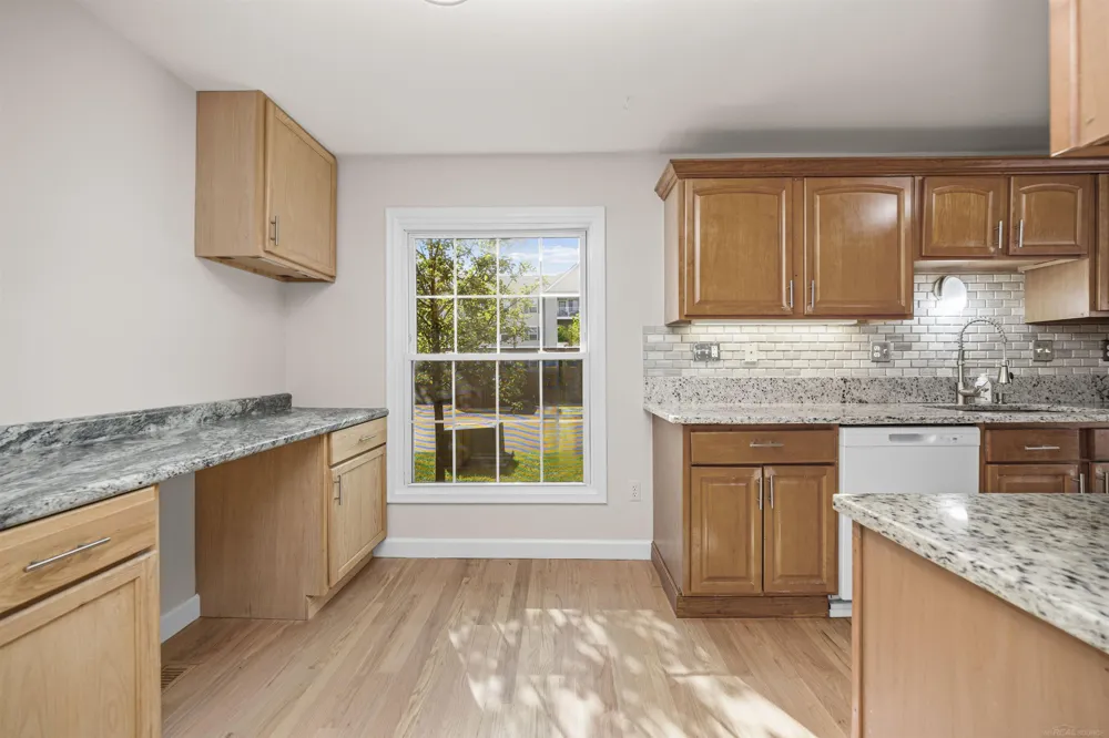 3551 Crooks Road Royal Oak City, MI 48073