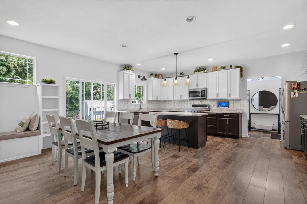 5168 Stone River Road Blackman Charter Township, MI 49201