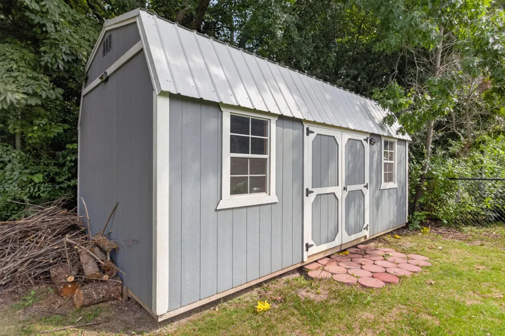 5168 Stone River Road Blackman Charter Township, MI 49201