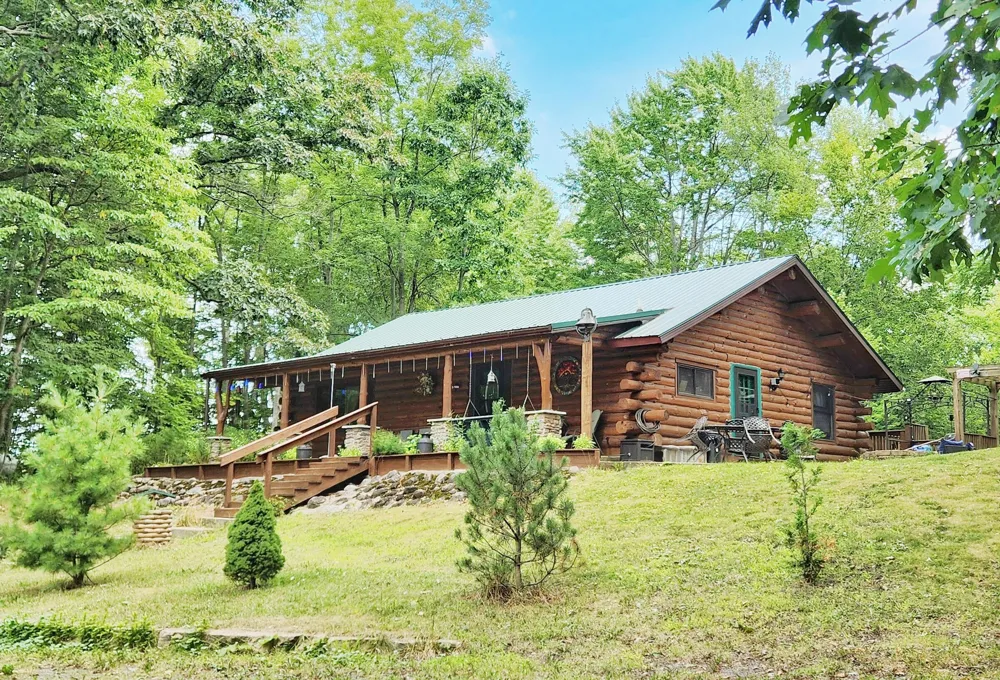 9557 E Anthony Road Logan Township, MI 49402