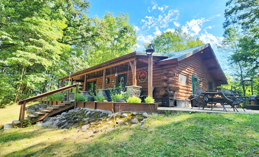 9557 E Anthony Road Logan Township, MI 49402