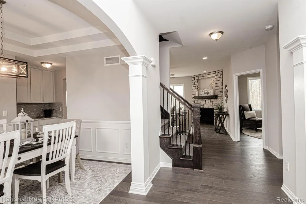 919 Guenevere Drive Oxford Charter Township, MI 48371