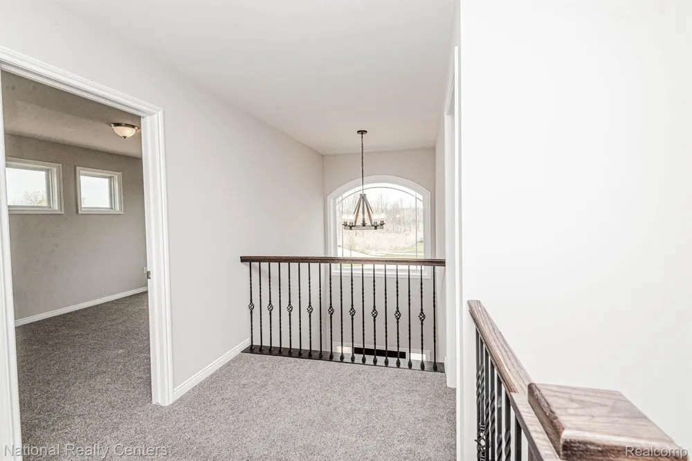919 Guenevere Drive Oxford Charter Township, MI 48371