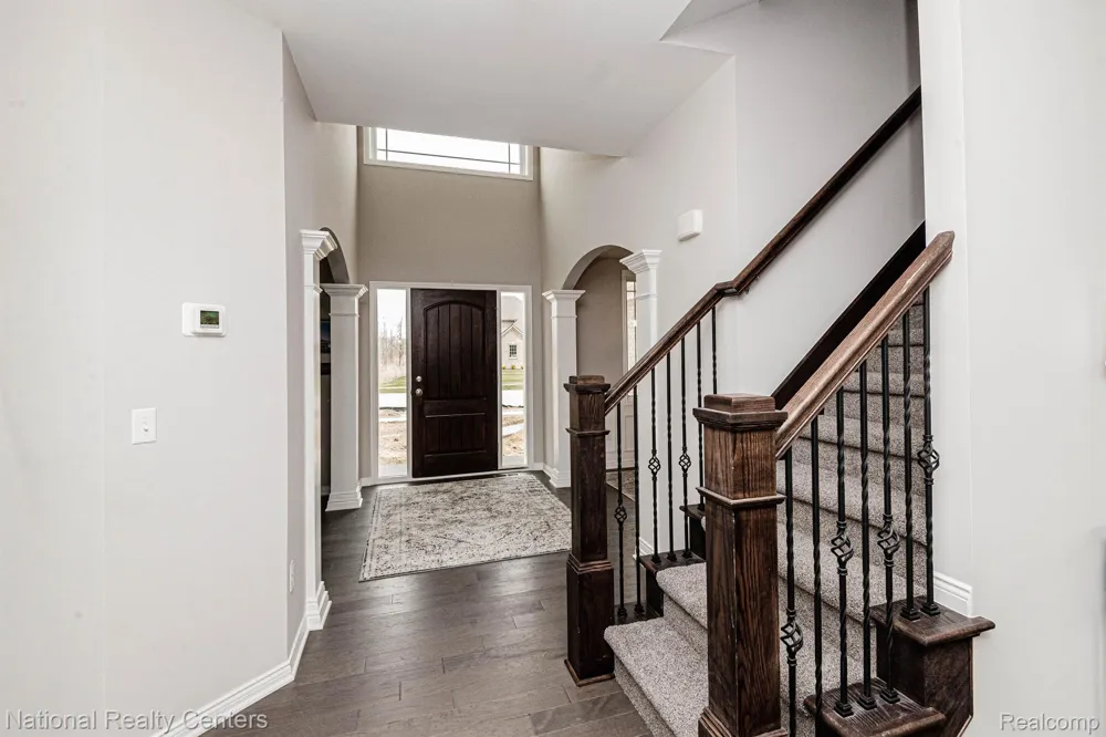 919 Guenevere Drive Oxford Charter Township, MI 48371