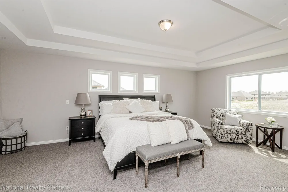 919 Guenevere Drive Oxford Charter Township, MI 48371