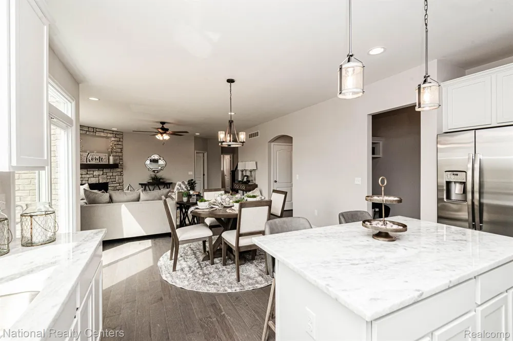 919 Guenevere Drive Oxford Charter Township, MI 48371
