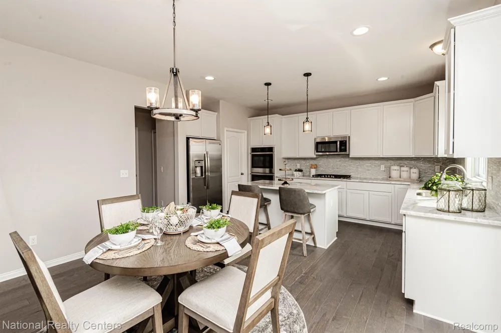 919 Guenevere Drive Oxford Charter Township, MI 48371
