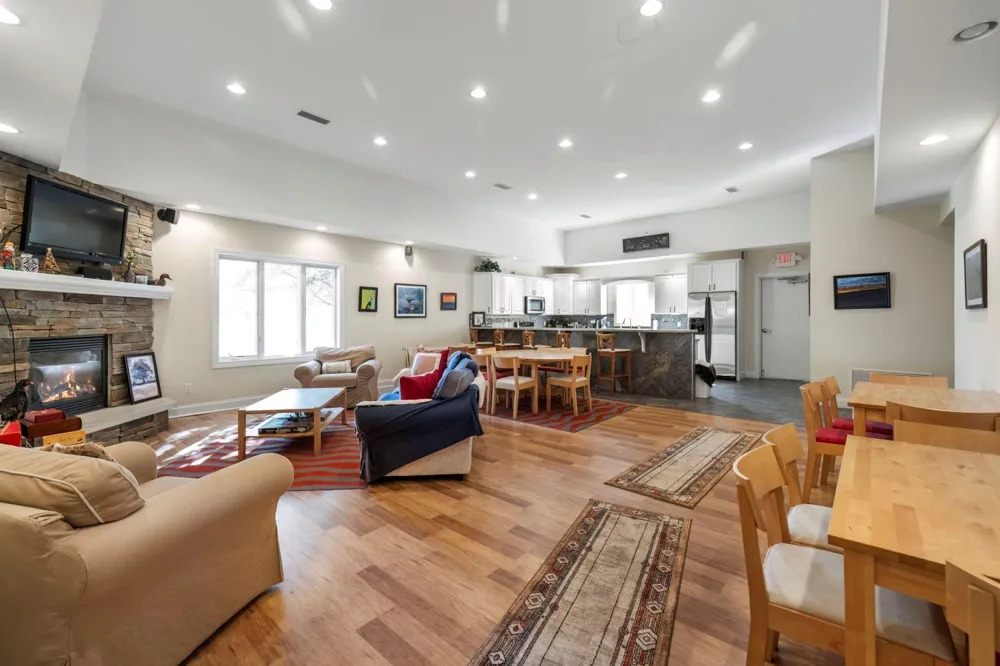 15 Diamond Point Lane New Buffalo City, MI 49117