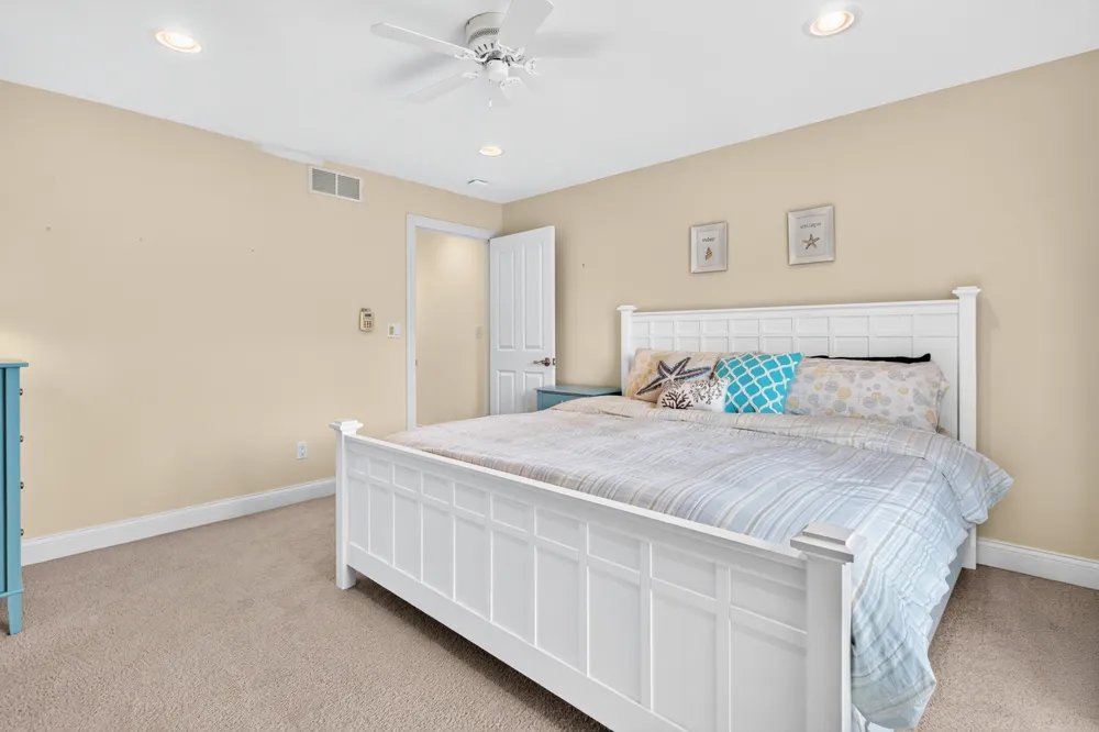 15 Diamond Point Lane New Buffalo City, MI 49117