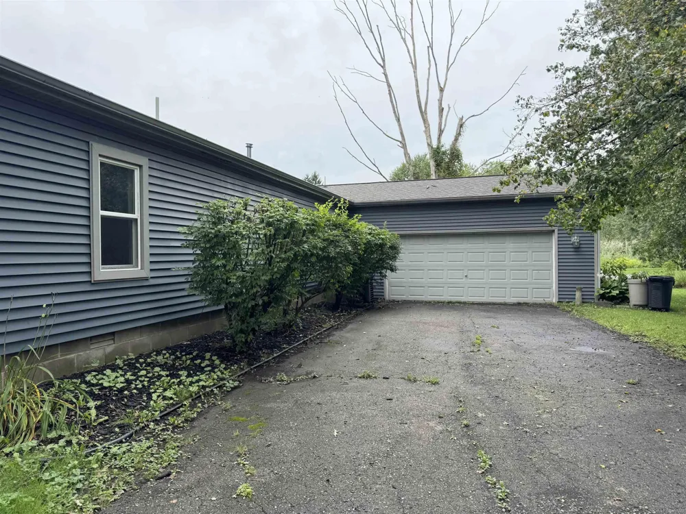 351 Center Street Algonac City, MI 48001