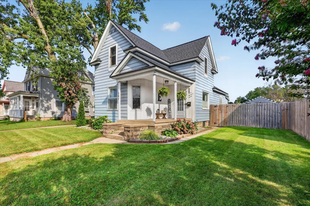 307 W Washington Avenue Zeeland City, MI 49464