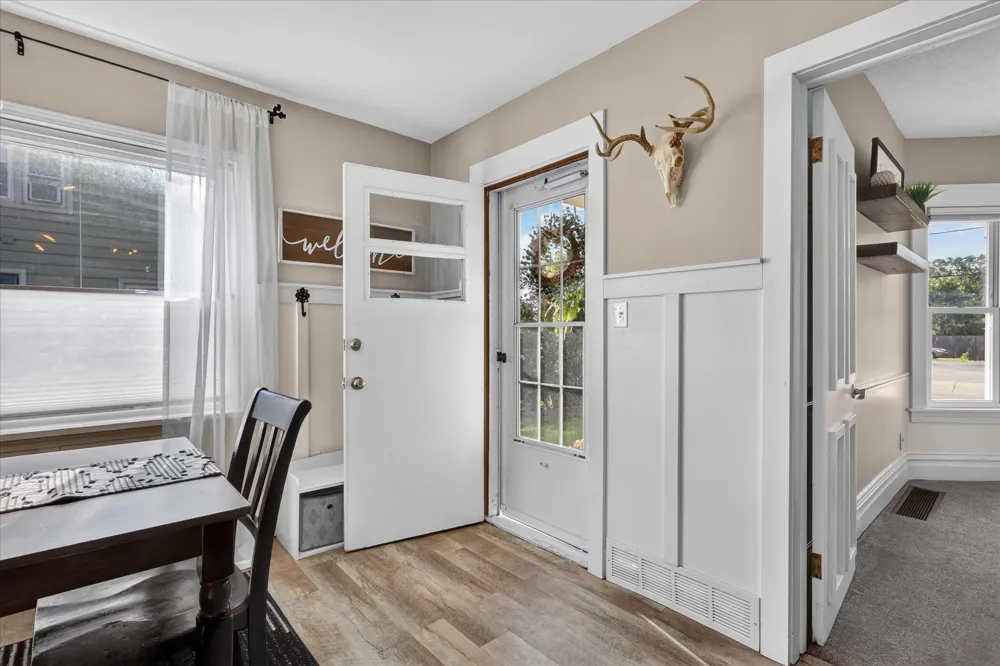 307 W Washington Avenue Zeeland City, MI 49464