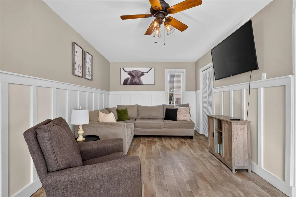 307 W Washington Avenue Zeeland City, MI 49464