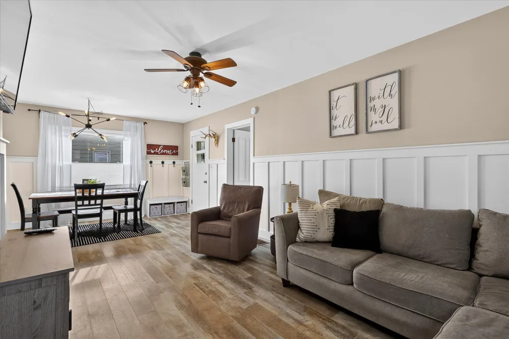 307 W Washington Avenue Zeeland City, MI 49464