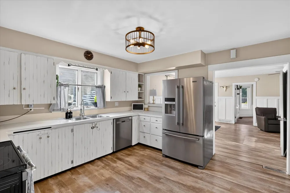 307 W Washington Avenue Zeeland City, MI 49464
