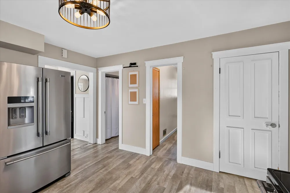307 W Washington Avenue Zeeland City, MI 49464