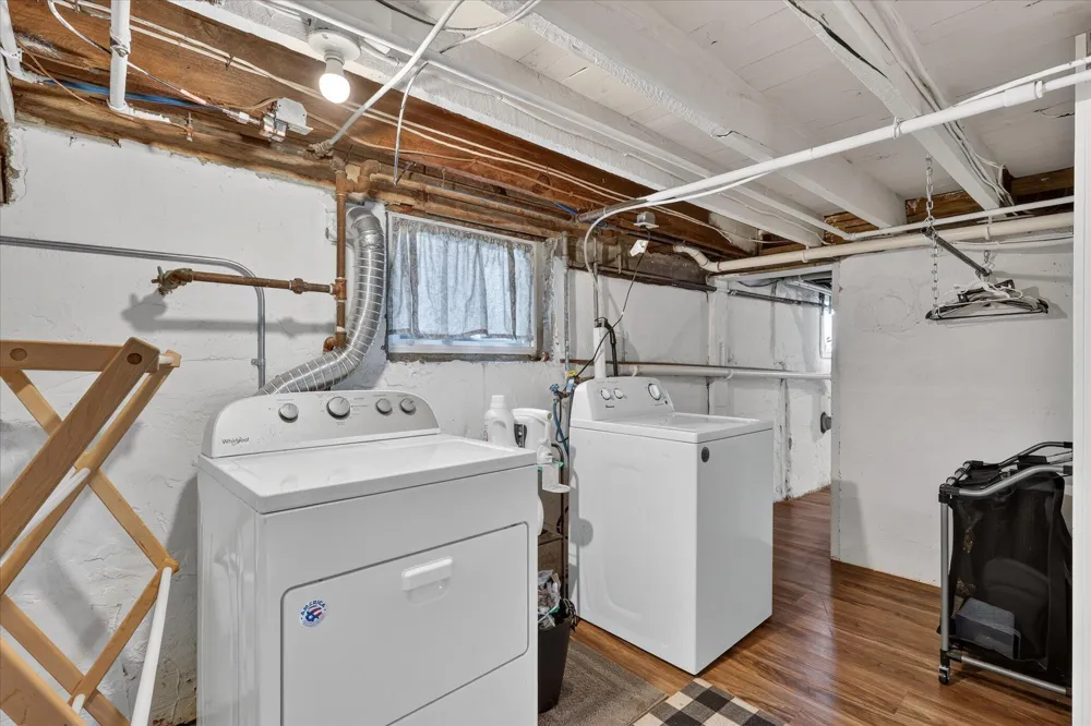 307 W Washington Avenue Zeeland City, MI 49464