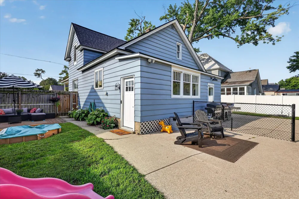 307 W Washington Avenue Zeeland City, MI 49464