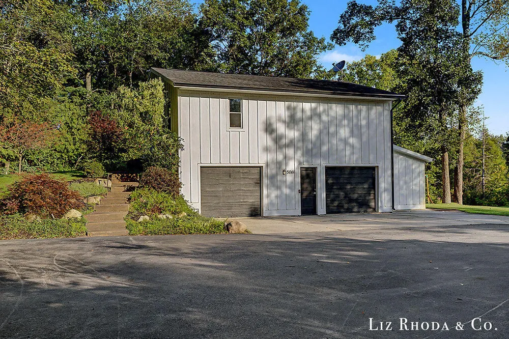 5061 Egypt Valley Avenue NE Cannon Township, MI 49306