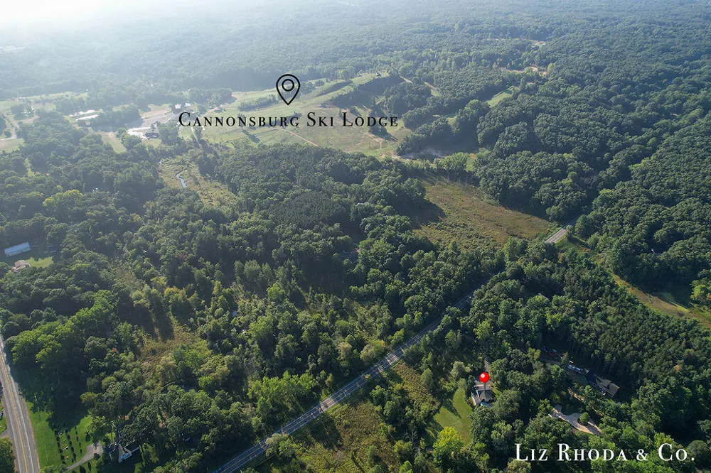 5061 Egypt Valley Avenue NE Cannon Township, MI 49306