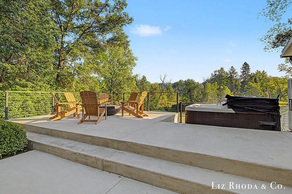 5061 Egypt Valley Avenue NE Cannon Township, MI 49306