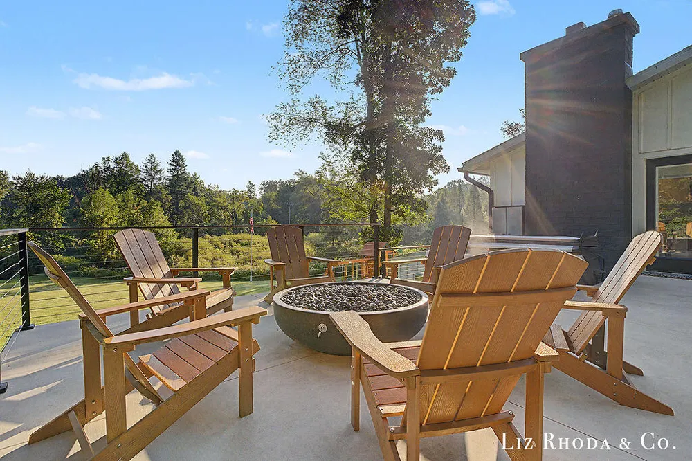 5061 Egypt Valley Avenue NE Cannon Township, MI 49306