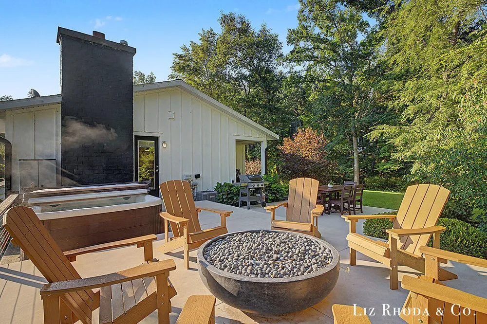 5061 Egypt Valley Avenue NE Cannon Township, MI 49306
