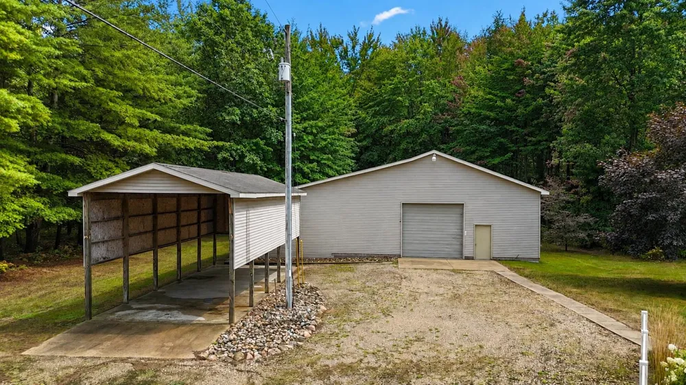 5785 W Isabella Road Greendale Township, MI 48858