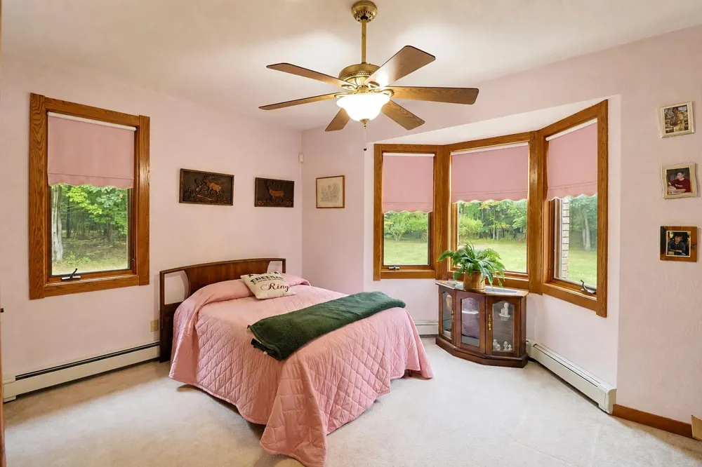 5785 W Isabella Road Greendale Township, MI 48858