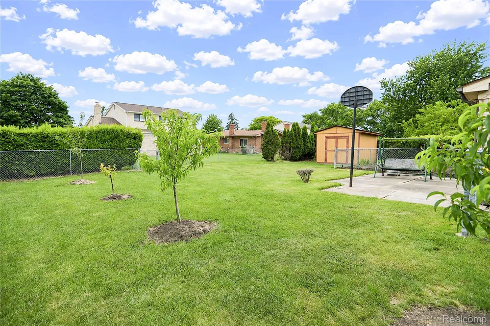 4788 Bloomfield Drive Sterling Heights City, MI 48310