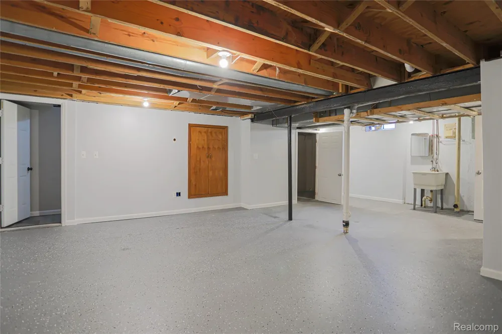 4788 Bloomfield Drive Sterling Heights City, MI 48310