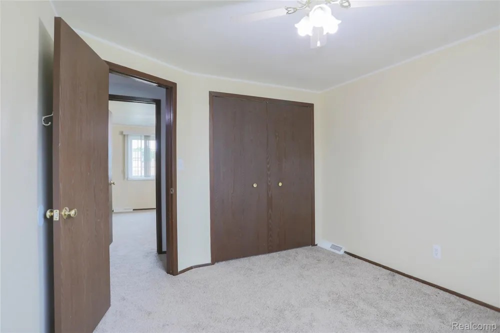 4788 Bloomfield Drive Sterling Heights City, MI 48310