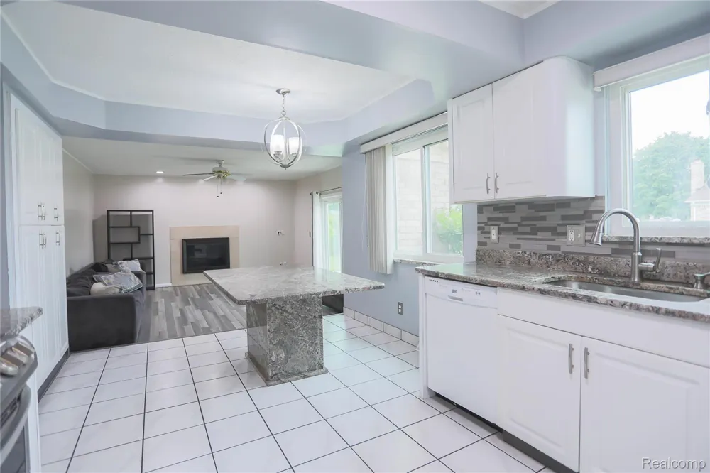 4788 Bloomfield Drive Sterling Heights City, MI 48310