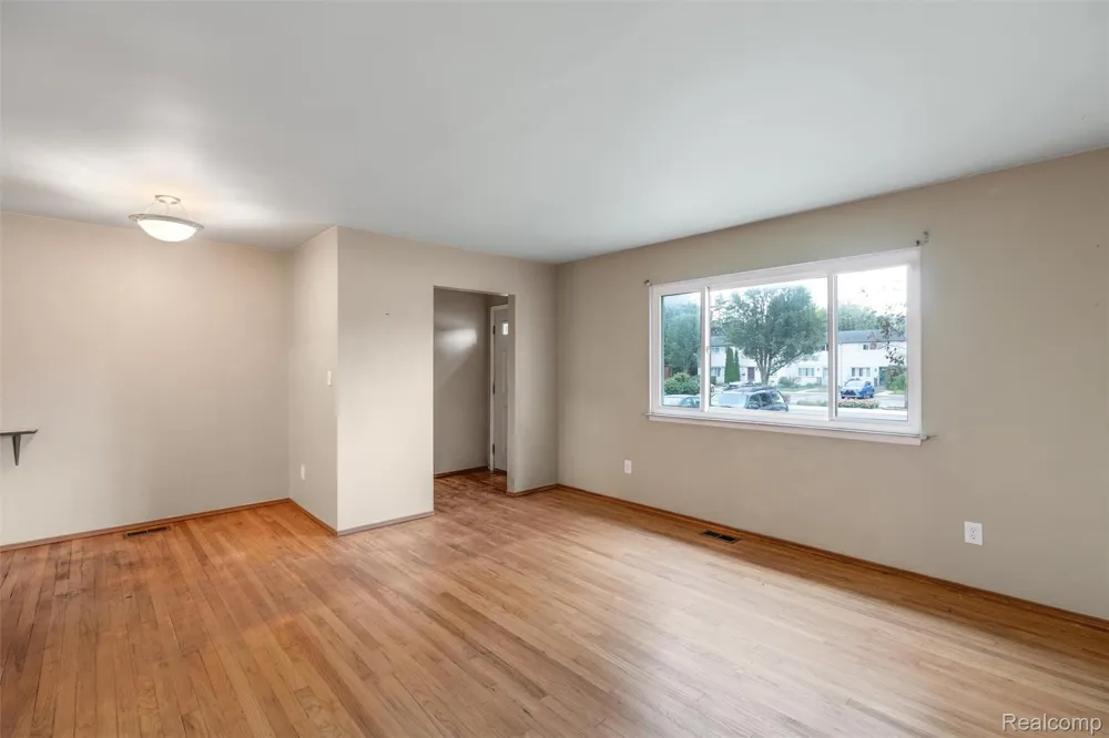 3001 Williamsburg Drive Ann Arbor City, MI 48108
