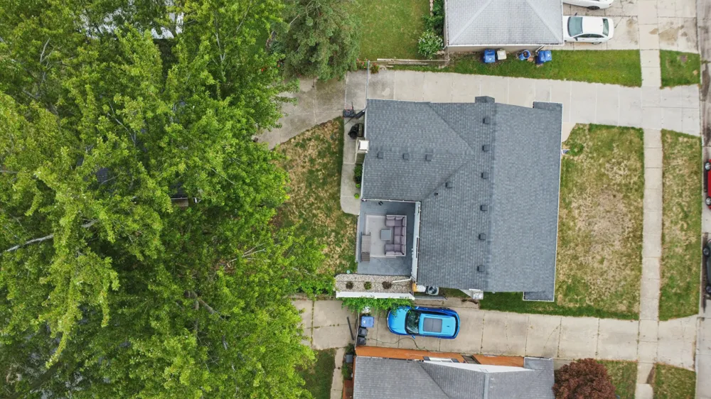 8234 Holly Drive Canton Charter Township, MI 48187