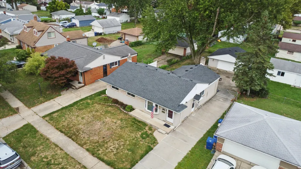 8234 Holly Drive Canton Charter Township, MI 48187