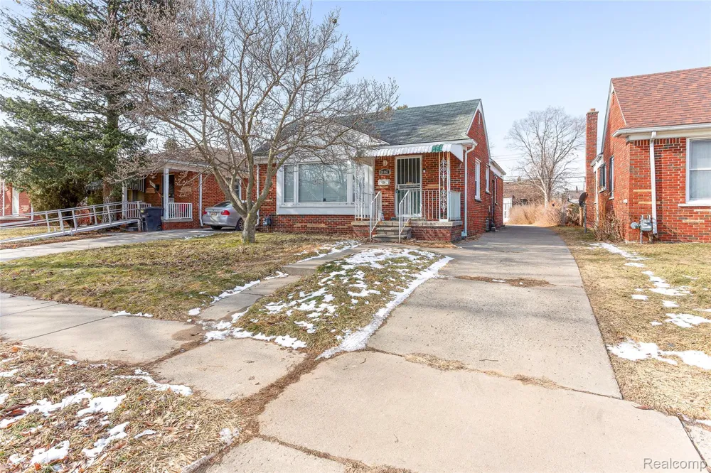 18867 rogge Detroit City, MI 48234