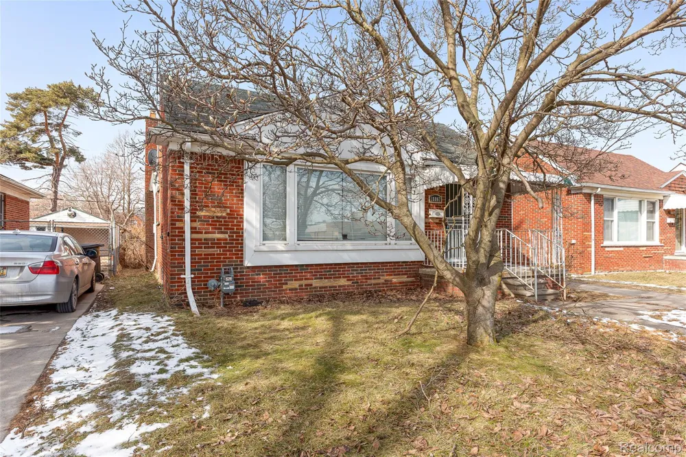 18867 rogge Detroit City, MI 48234