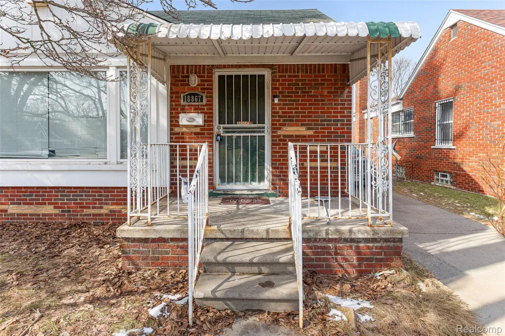 18867 rogge Detroit City, MI 48234