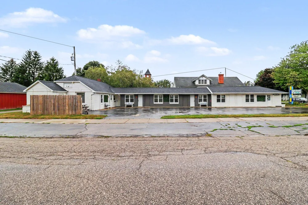 414 E Ludington Avenue Ludington City, MI 49431