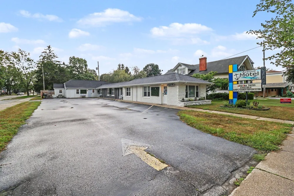 414 E Ludington Avenue Ludington City, MI 49431
