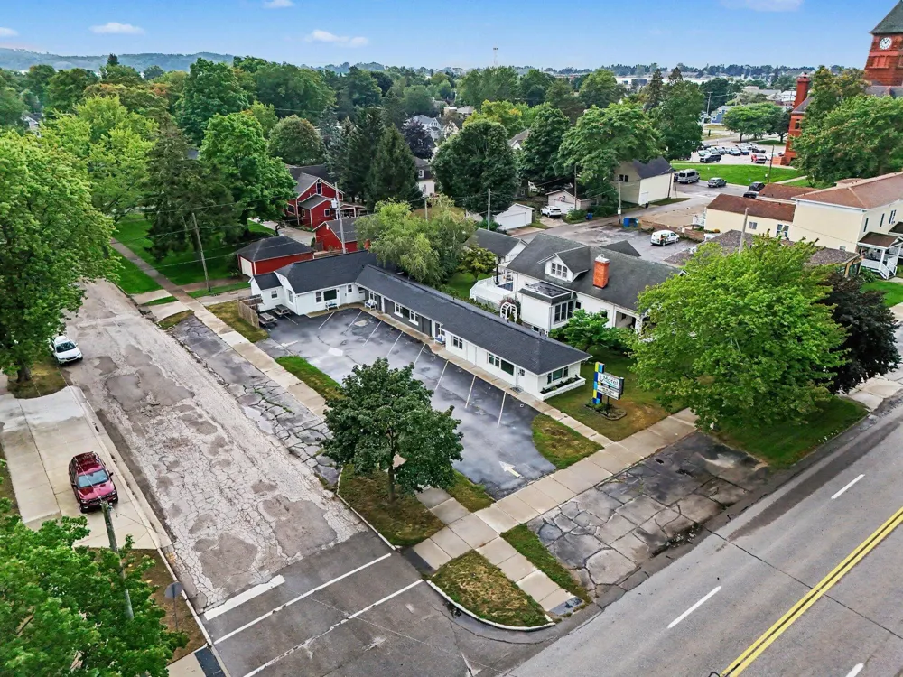 414 E Ludington Avenue Ludington City, MI 49431