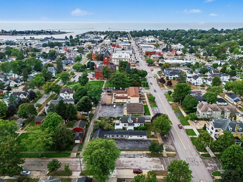 414 E Ludington Avenue Ludington City, MI 49431