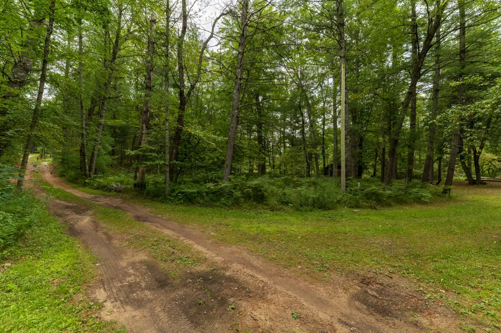 10175 S Riverbend Road Unknown, MI 49304