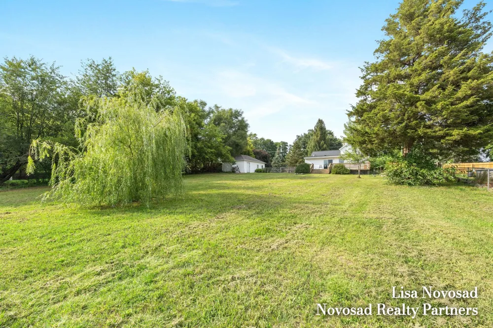 2124 Rosewood Street Georgetown Charter Township, MI 49428